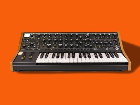 Moog Sub37